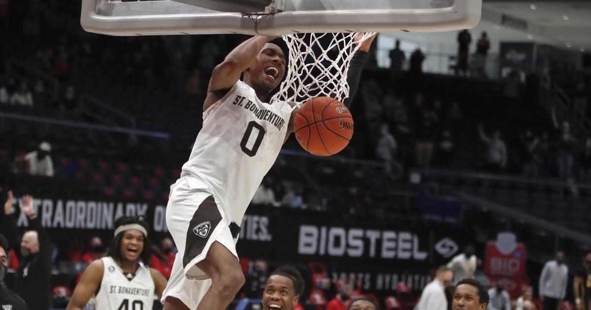 St. Bonaventure returns all five starters from the 2021 season, including leading scorer Kyle Lofton.